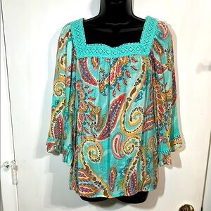 Zac and Rachel woman’s blouse Boho multicolored pull over